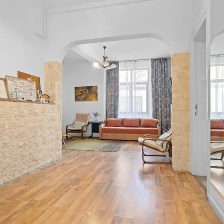 Vila Boema- With Parking For Large Business Groups *