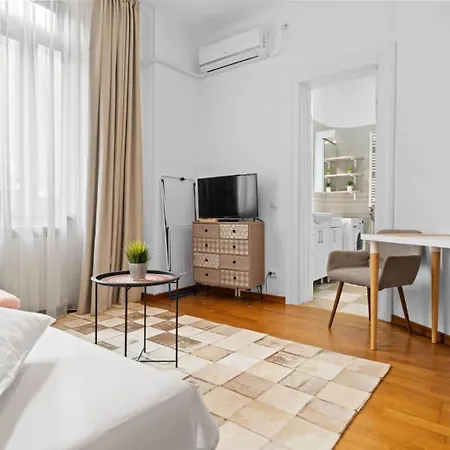 Boema- With Parking For Large Business Groups Vila *